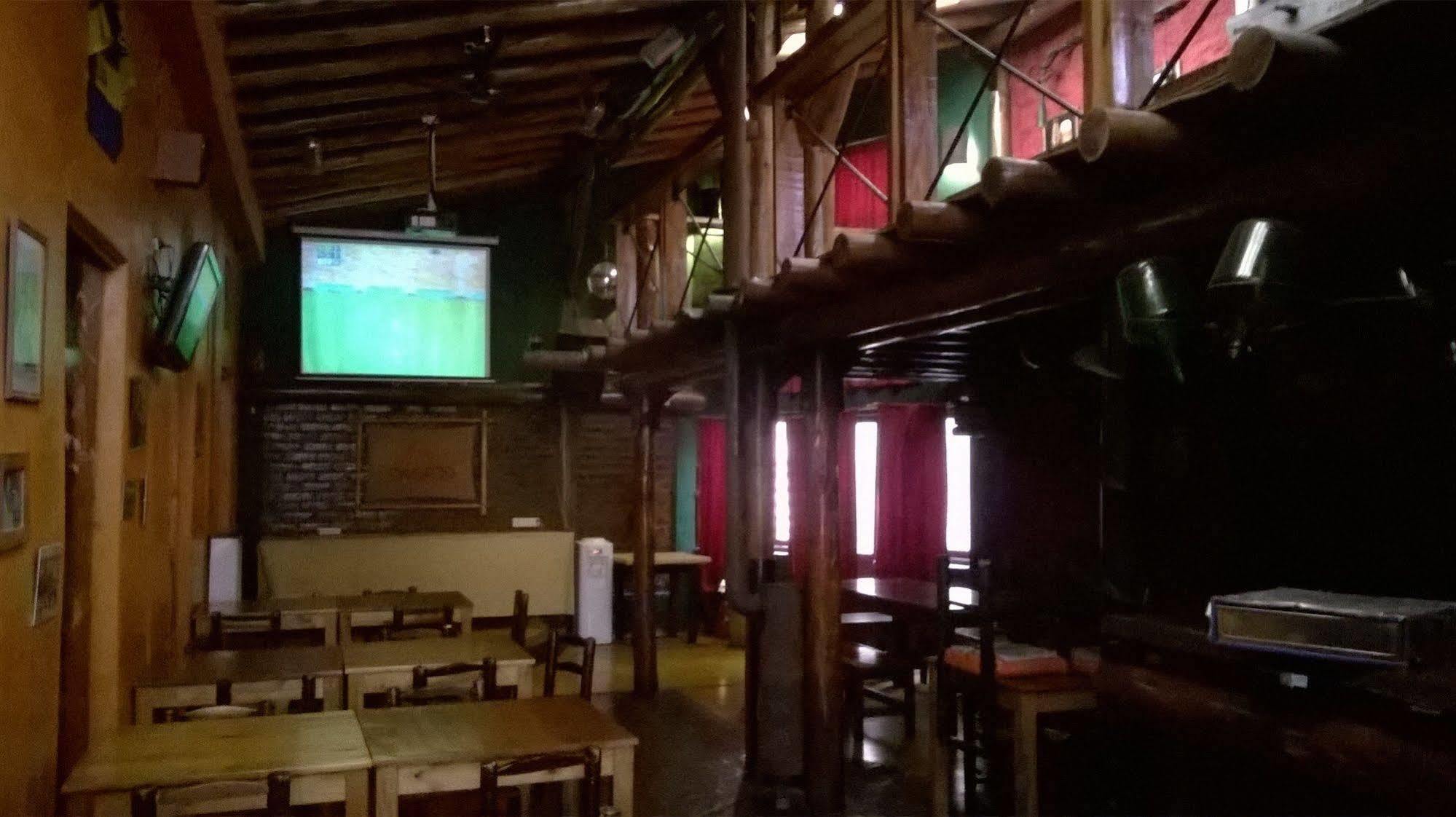 Hostel Internacional Mendoza Extérieur photo