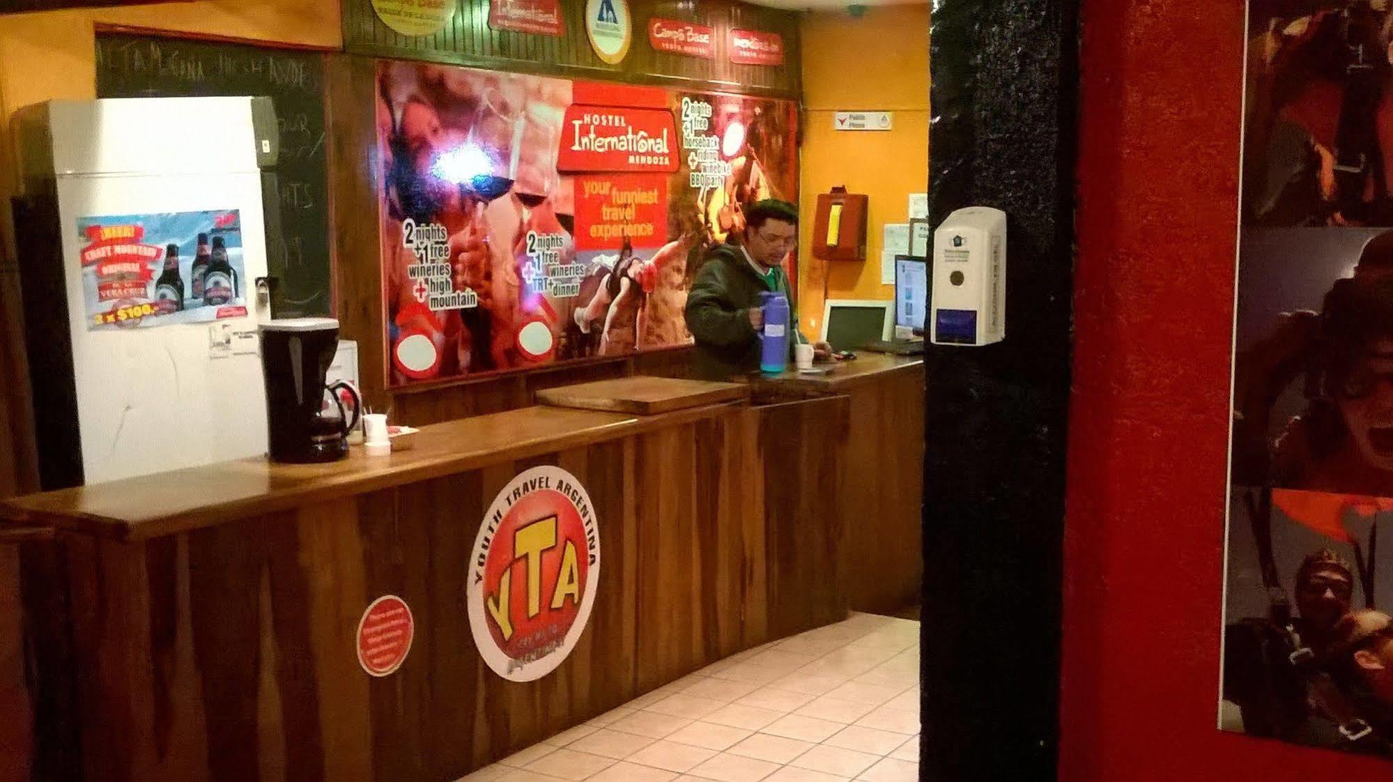 Hostel Internacional Mendoza Extérieur photo